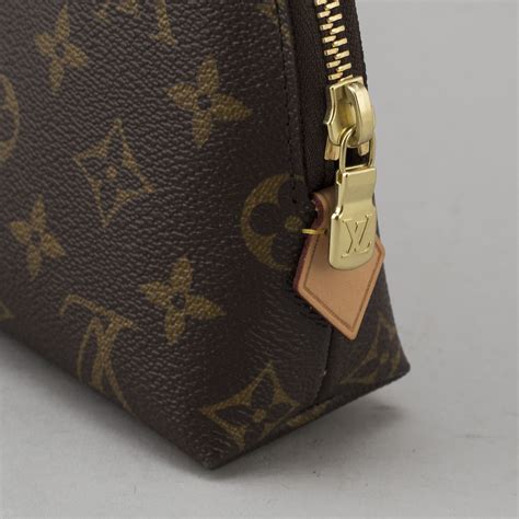 louis vuitton cosmetic pouch vs gm|Louis Vuitton truth makeup pouch.